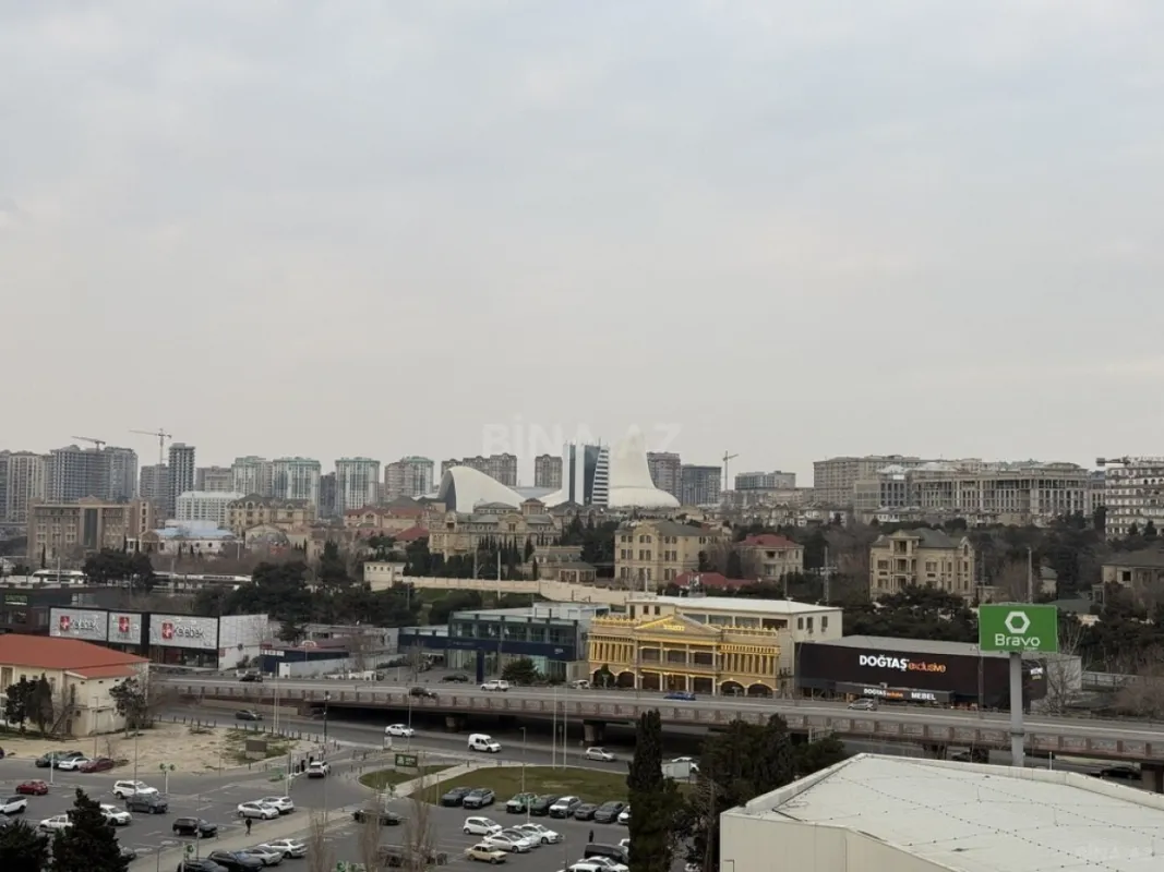 Kirayə verilir 3 otaqlı mənzil 150 m²