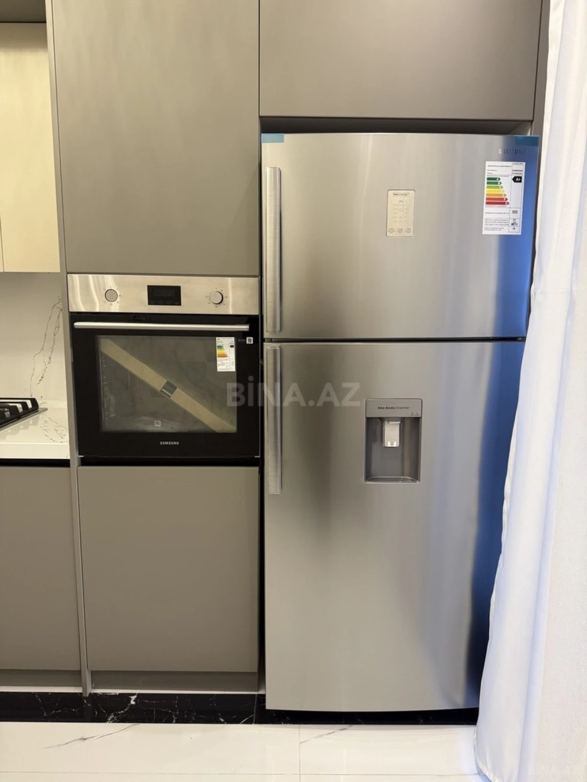 Kirayə verilir 3 otaqlı mənzil 150 m²