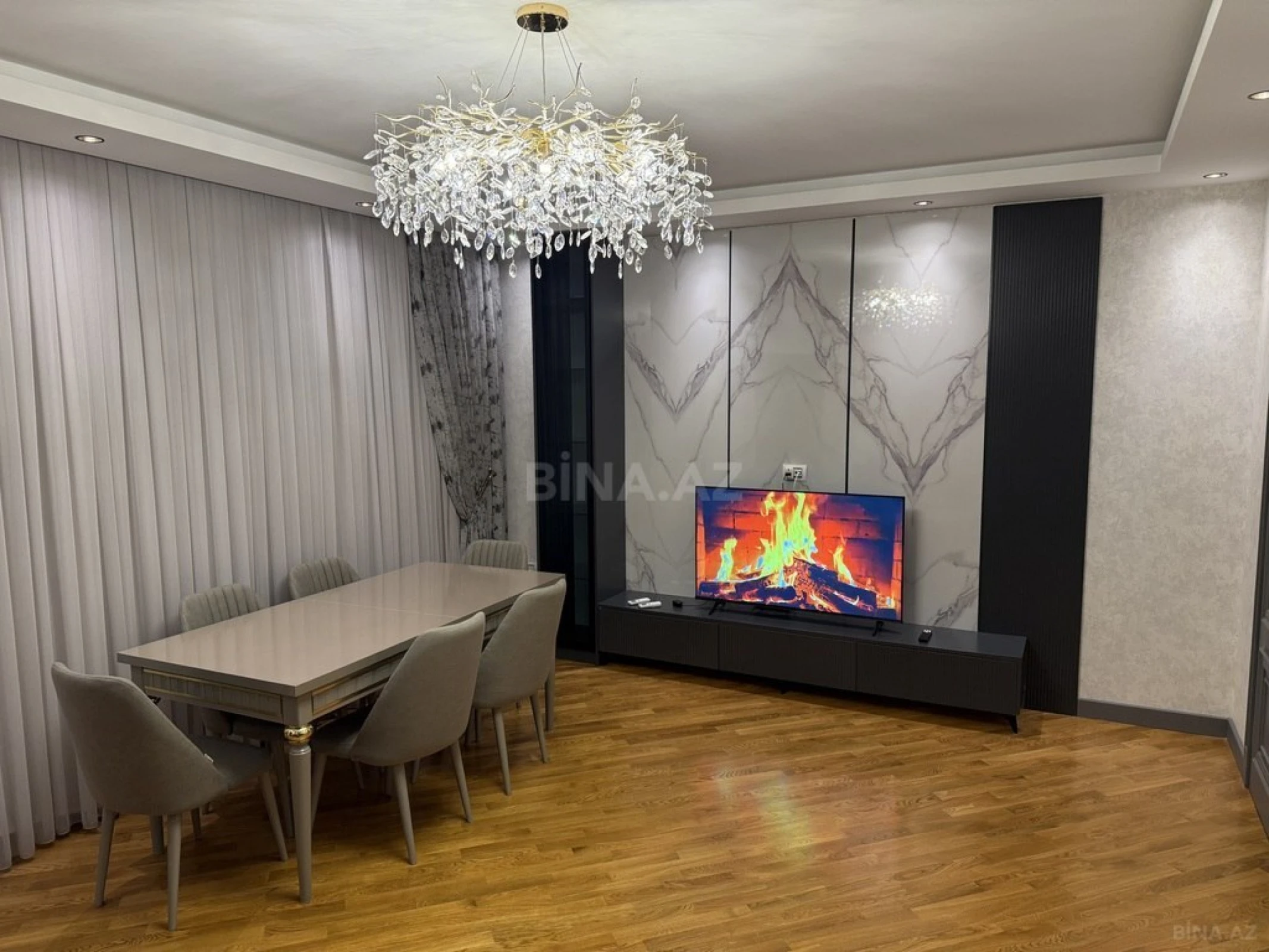 Kirayə verilir 3 otaqlı mənzil 150 m²