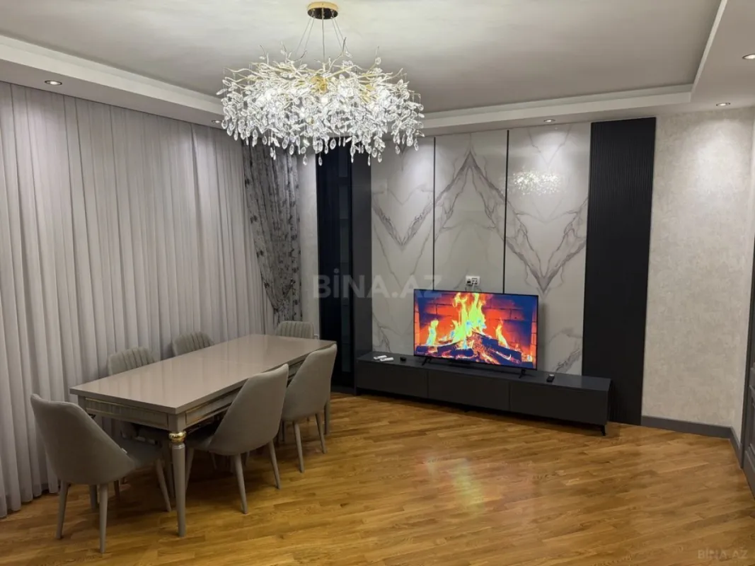 Kirayə verilir 3 otaqlı mənzil 150 m²