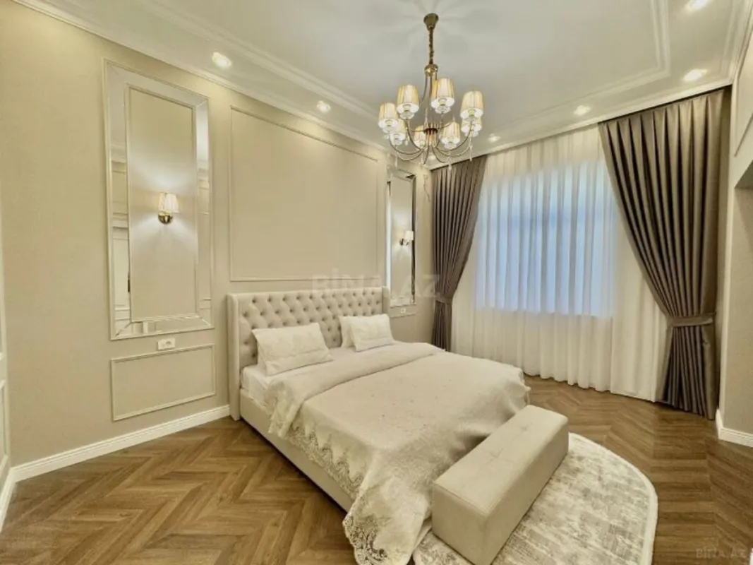Satılır 6 otaqlı həyət evi 230 m²