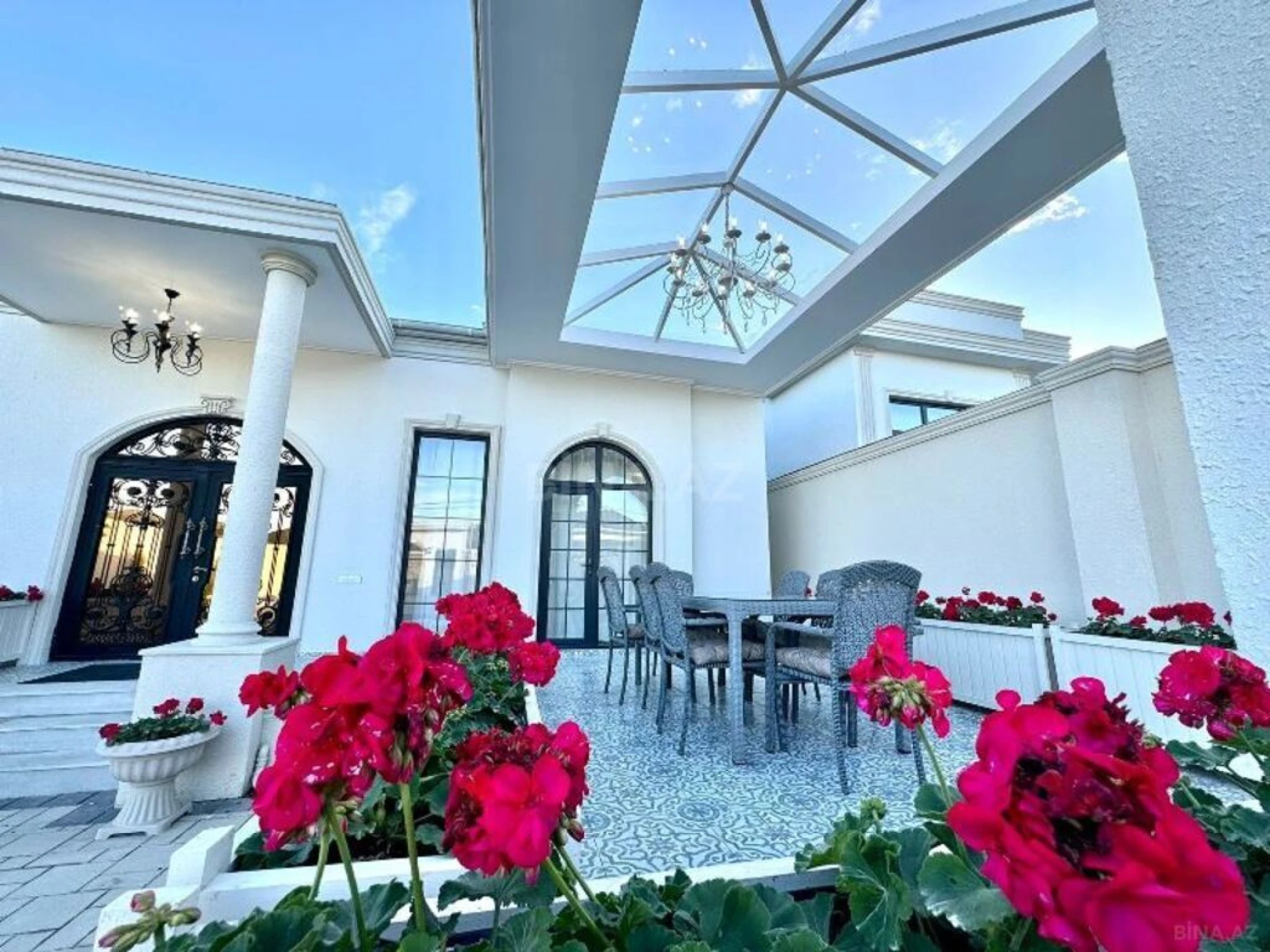 Satılır 6 otaqlı həyət evi 230 m²