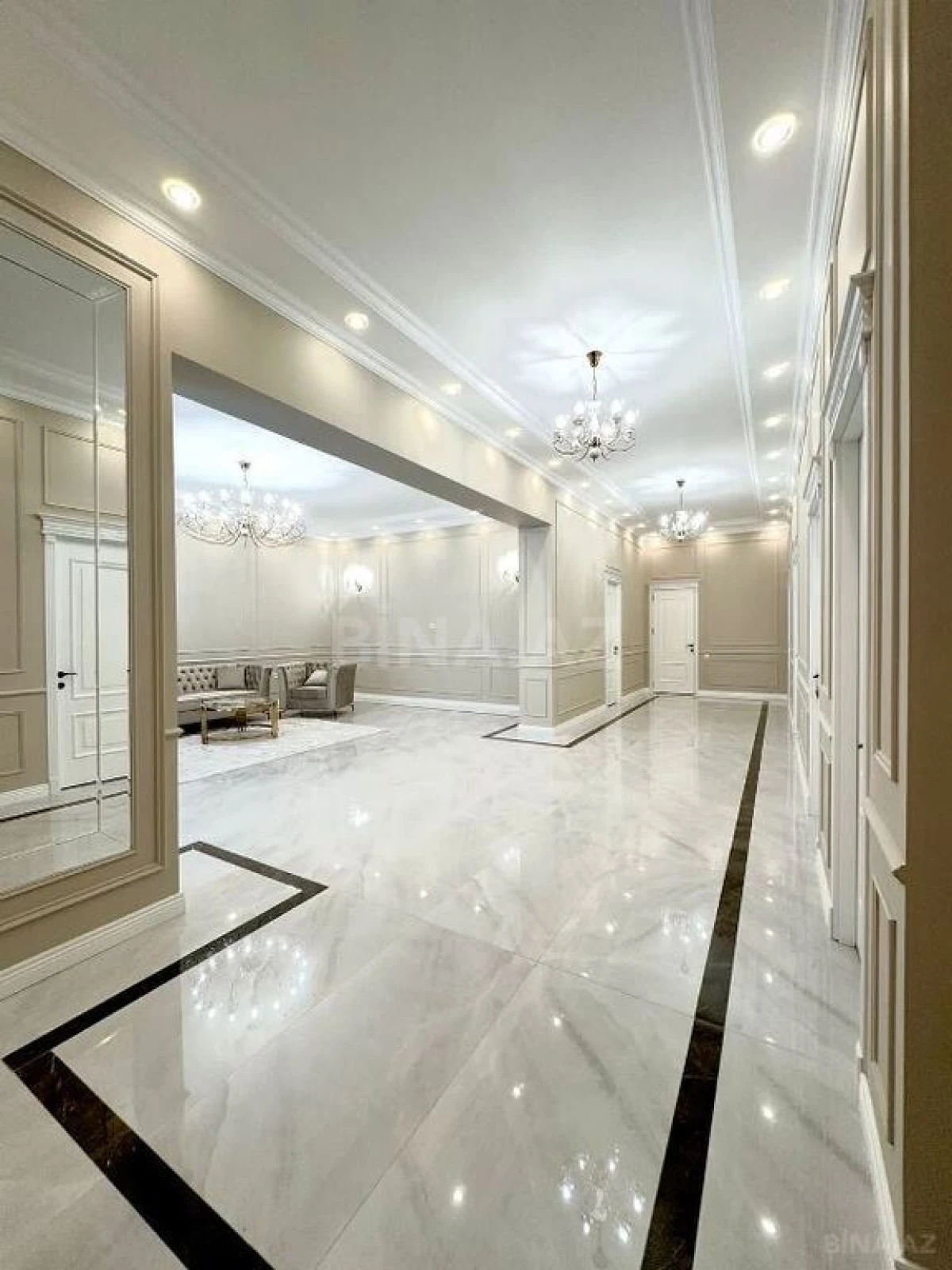 Satılır 6 otaqlı həyət evi 230 m²