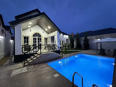 Kirayə verilir 5 otaqlı həyət evi 350 m²