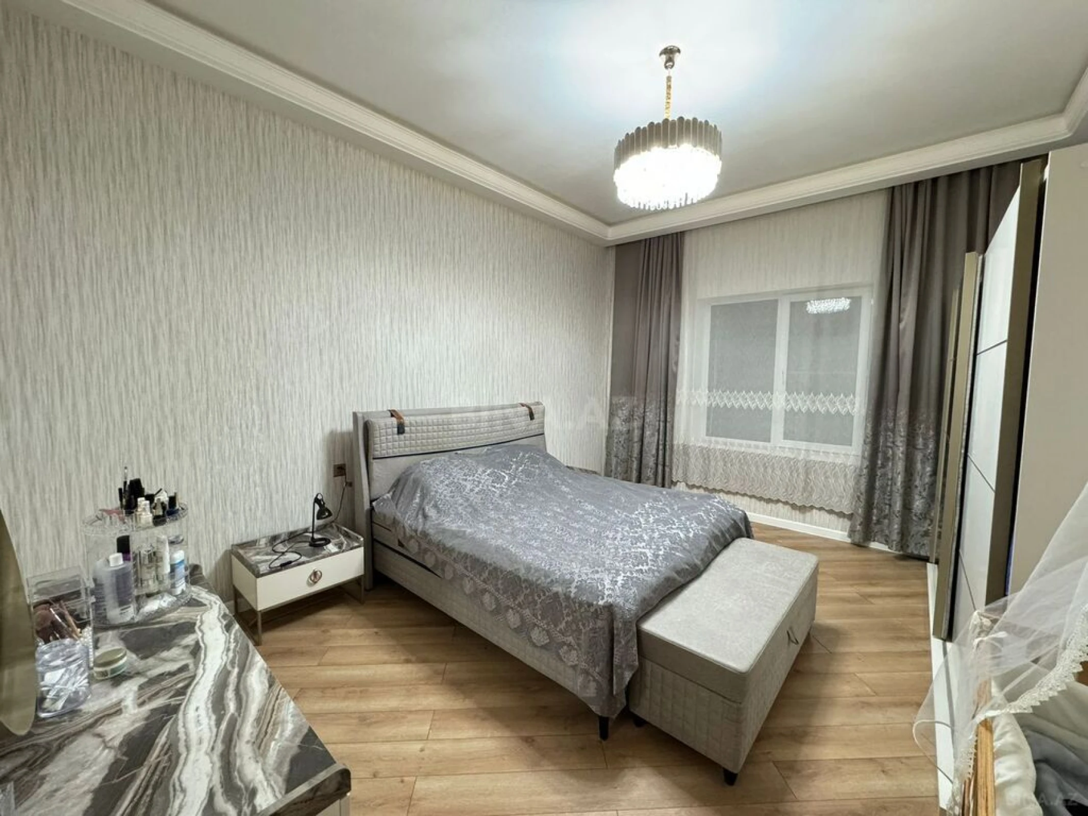 Kirayə verilir 5 otaqlı həyət evi 350 m²