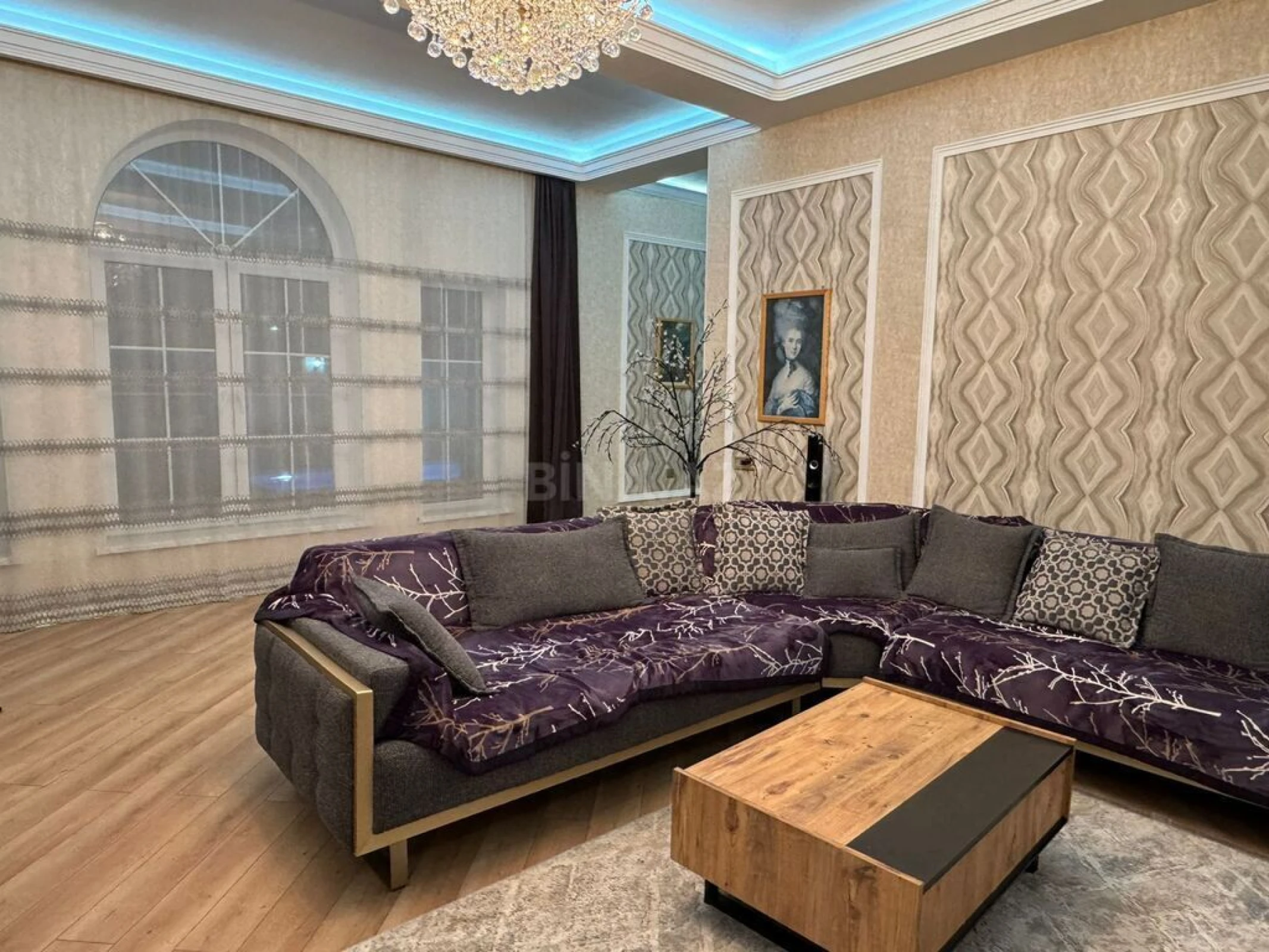 Kirayə verilir 5 otaqlı həyət evi 350 m²