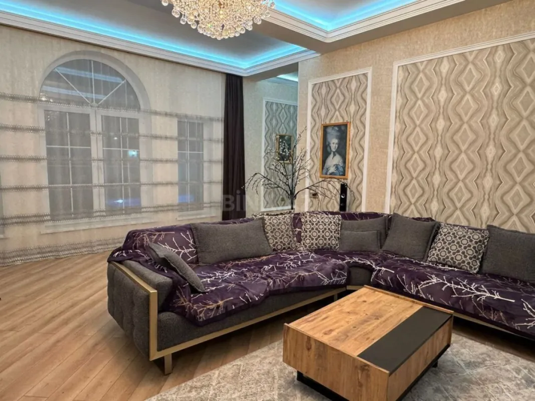Kirayə verilir 5 otaqlı həyət evi 350 m²