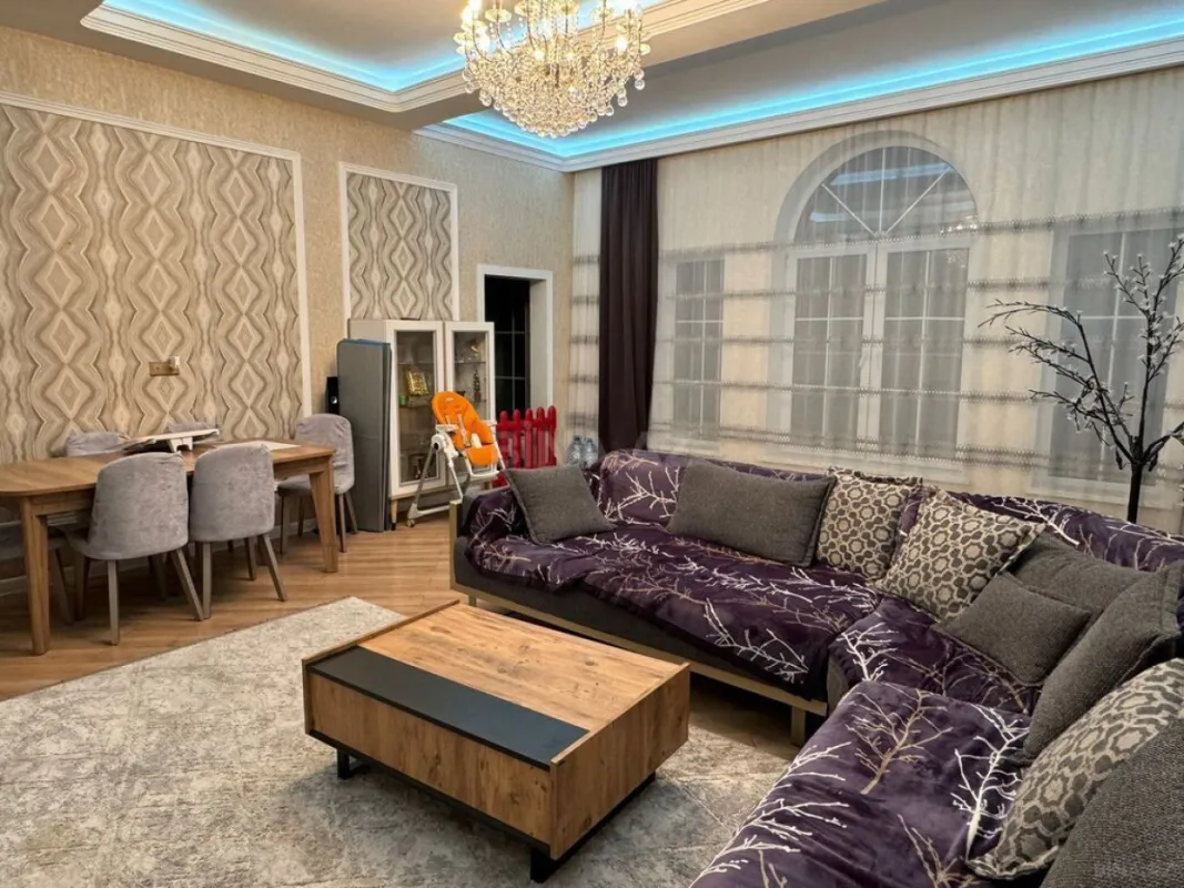 Kirayə verilir 5 otaqlı həyət evi 350 m²