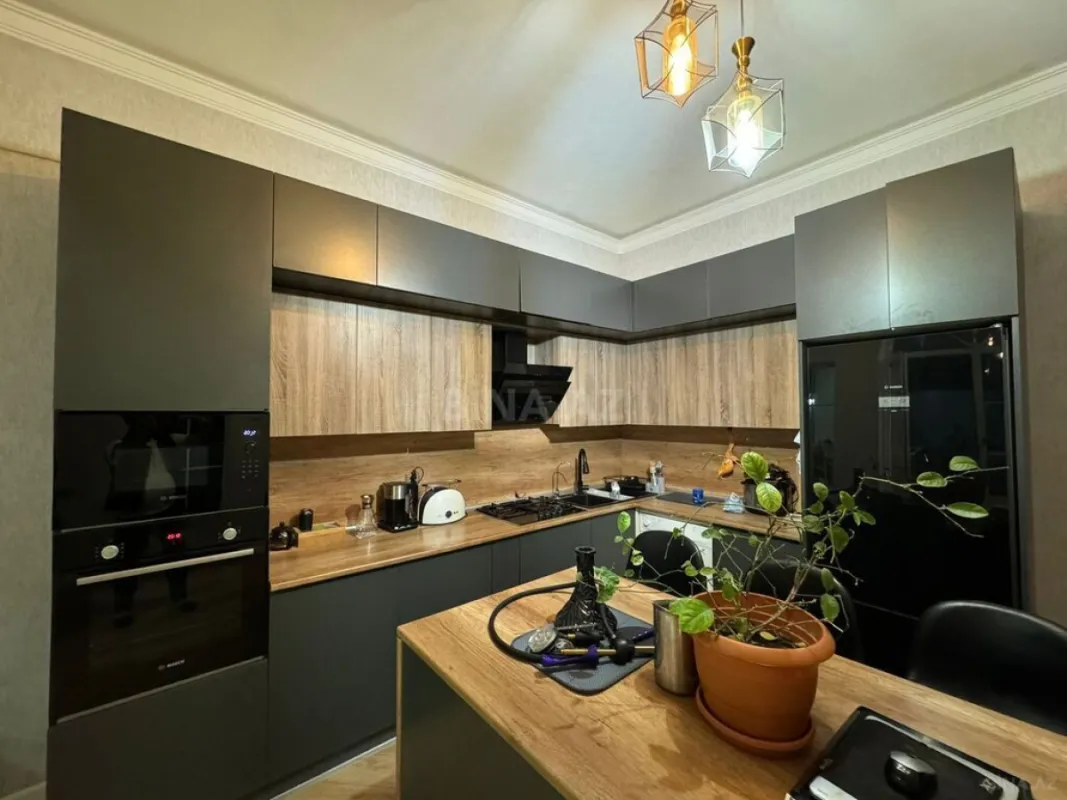 Kirayə verilir 5 otaqlı həyət evi 350 m²