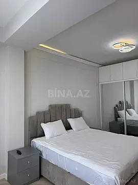 Satılır 4 otaqlı mənzil 175 m²