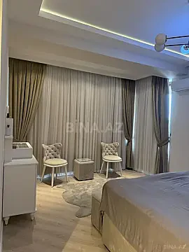 Satılır 4 otaqlı mənzil 175 m²