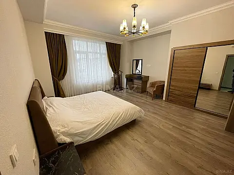 Kirayə verilir 3 otaqlı mənzil 140 m²