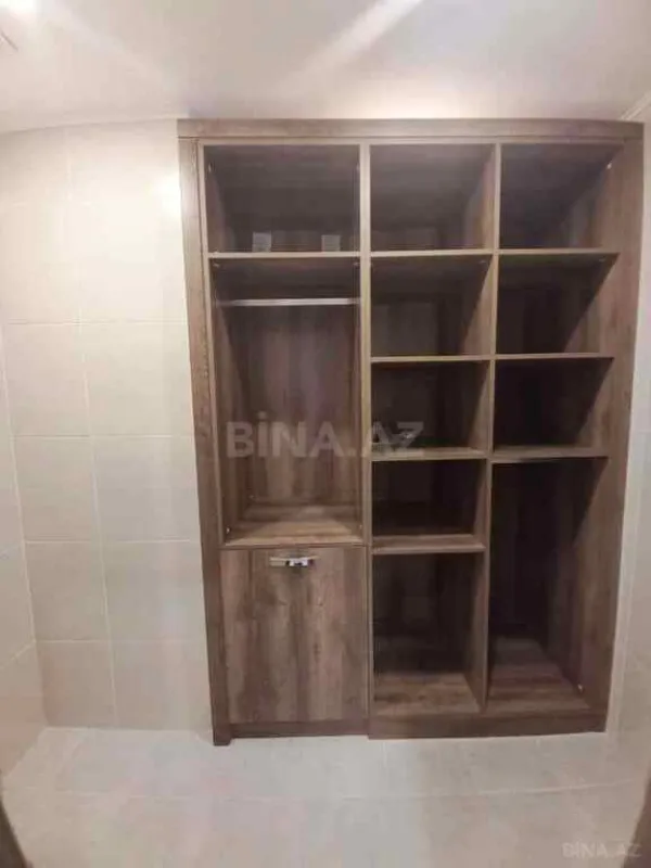 Kirayə verilir 4 otaqlı mənzil 190 m²