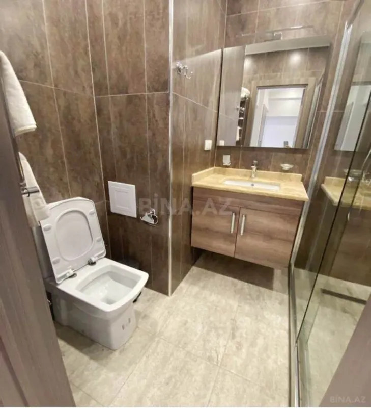 Kirayə verilir 4 otaqlı mənzil 190 m²