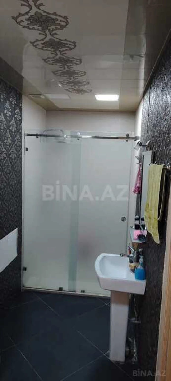 Satılır 4 otaqlı mənzil 180.5 m²