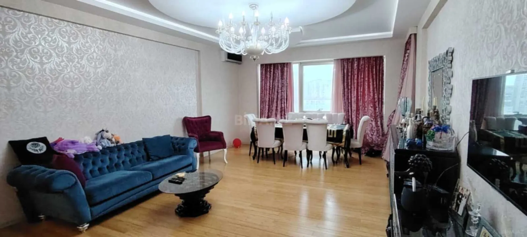 Satılır 4 otaqlı mənzil 180.5 m²