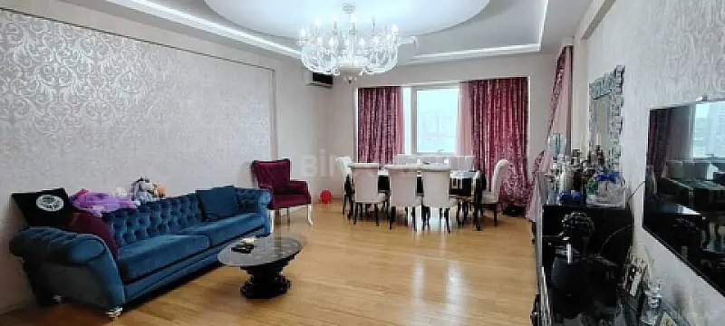 Satılır 4 otaqlı mənzil 180.5 m² — Bakı, Memar Əcəmi yanı 4 otaq 180.50 m²