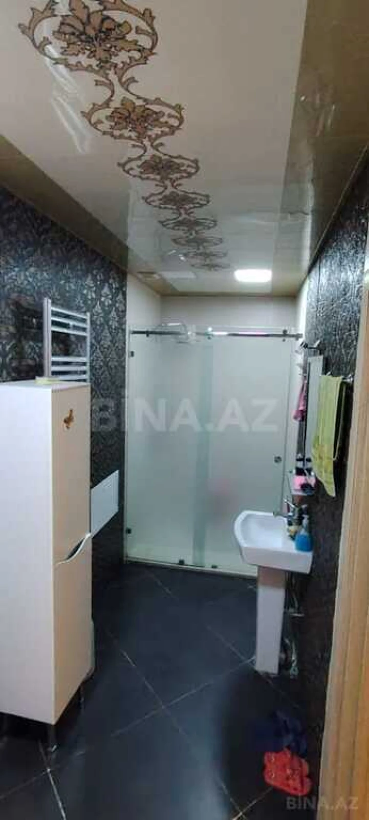 Satılır 4 otaqlı mənzil 180.5 m²
