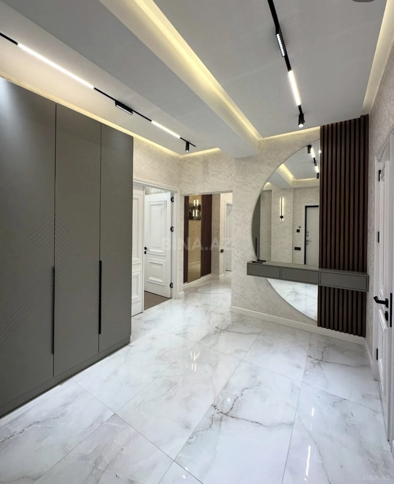 Satılır 3 otaqlı mənzil 114 m²