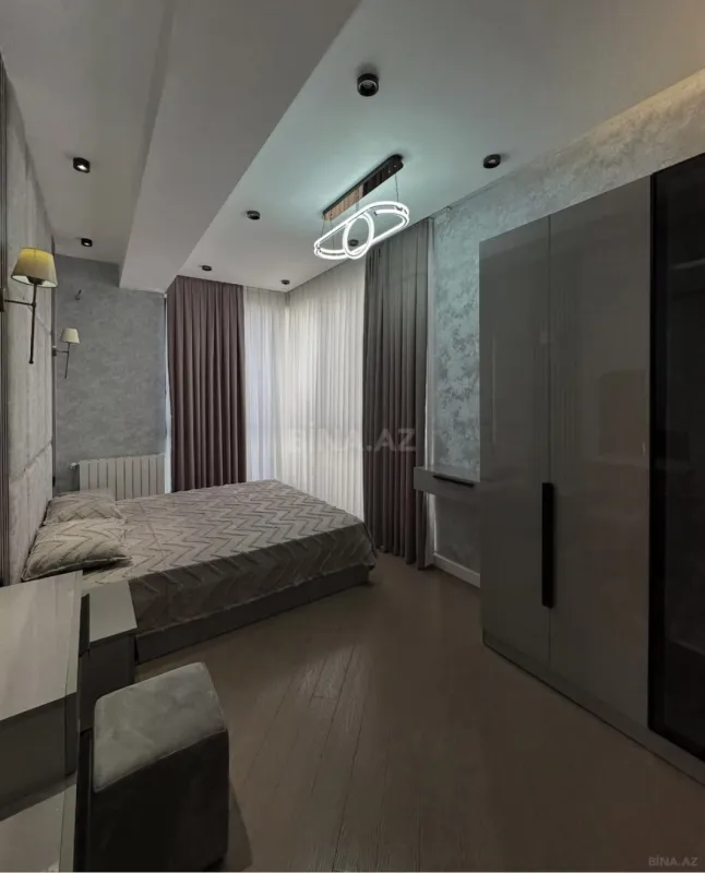 Satılır 3 otaqlı mənzil 114 m²