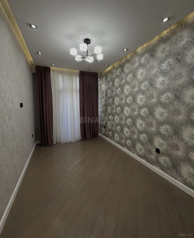 Satılır 3 otaqlı mənzil 114 m²