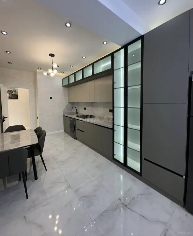 Satılır 3 otaqlı mənzil 114 m²