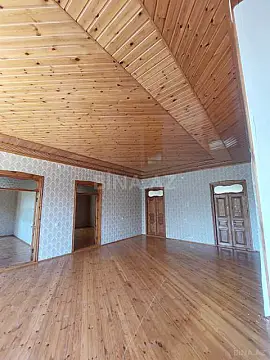 Satılır 7 otaqlı həyət evi 352.9 m²