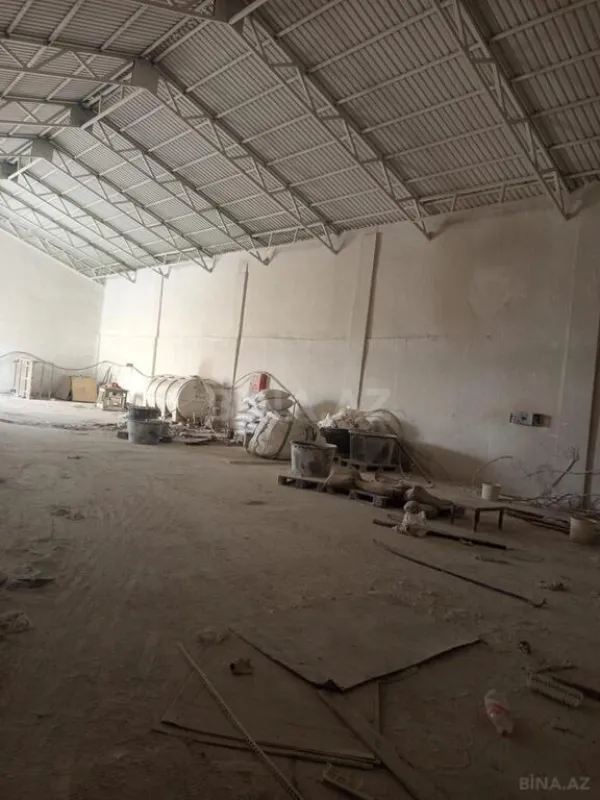 Kirayə verilir obyekt 400 m²