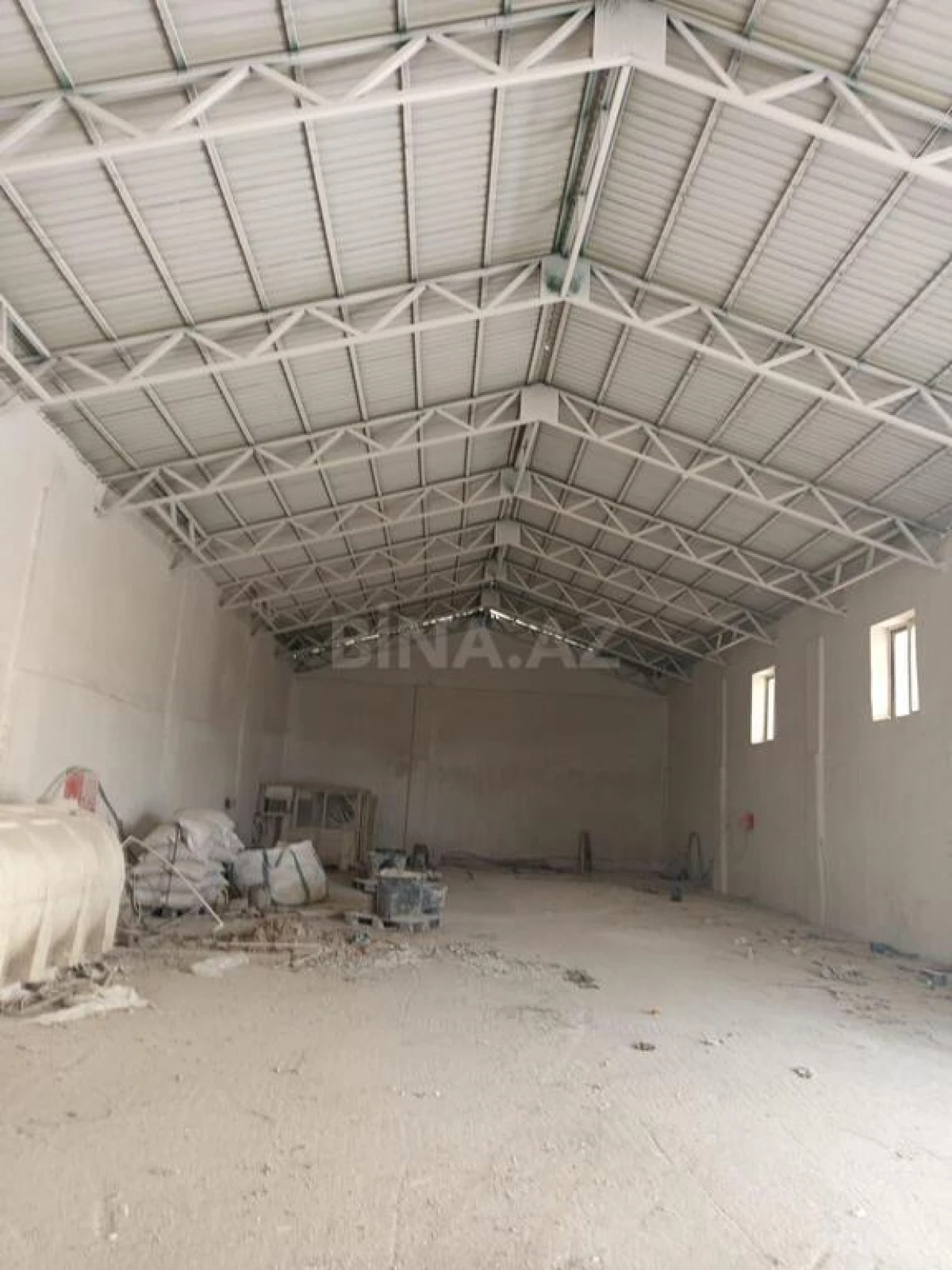 Kirayə verilir obyekt 400 m²