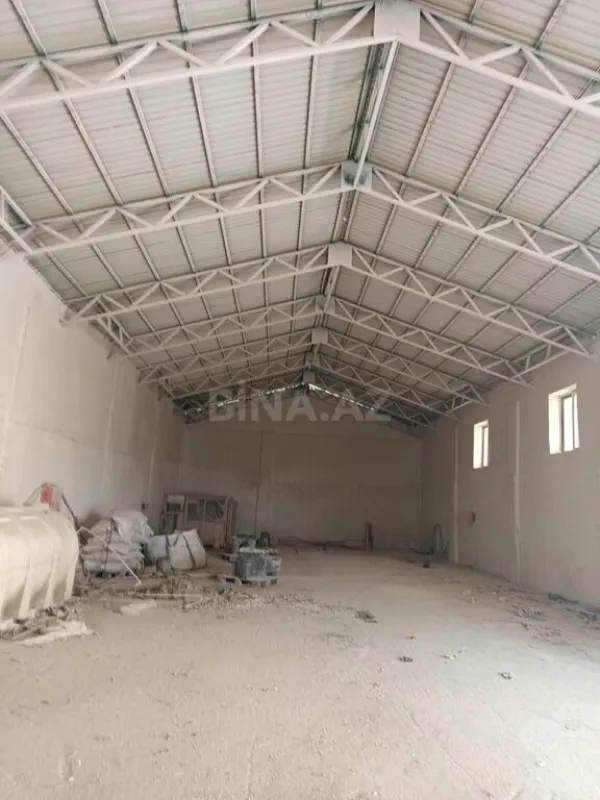 Kirayə verilir obyekt 400 m²