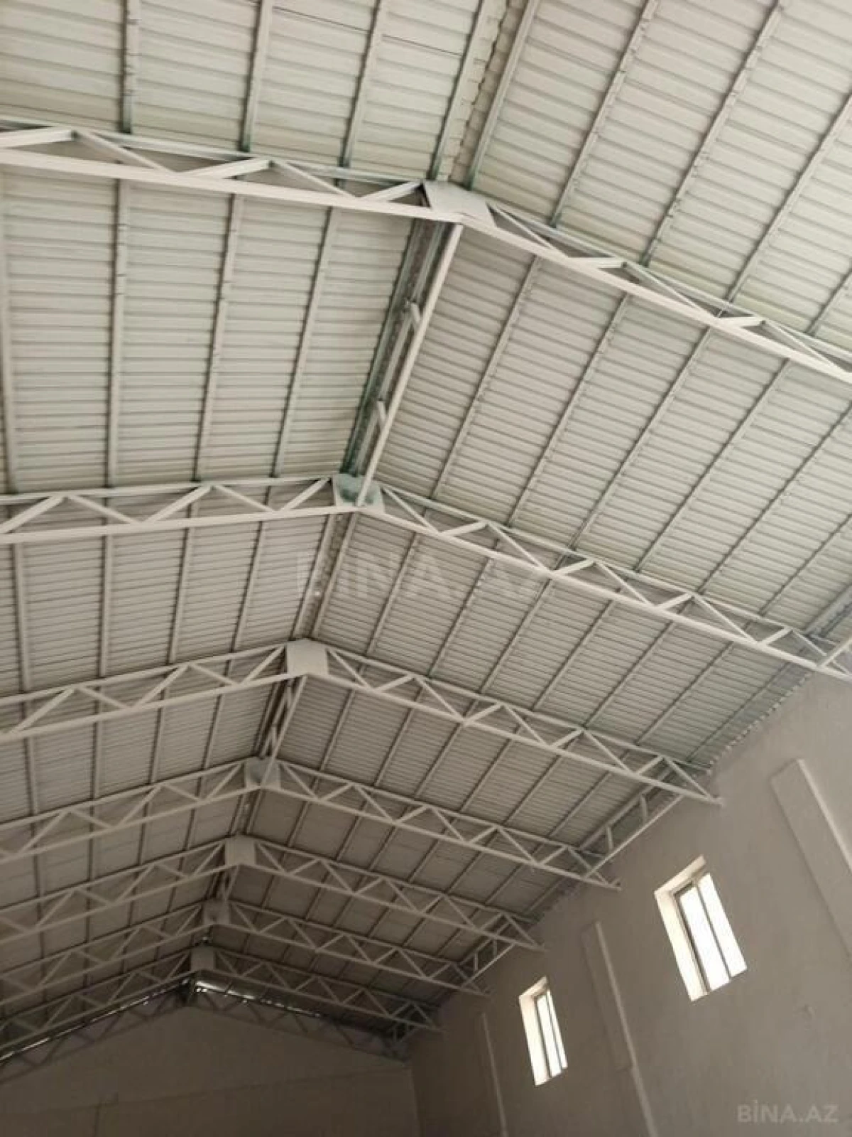 Kirayə verilir obyekt 400 m²