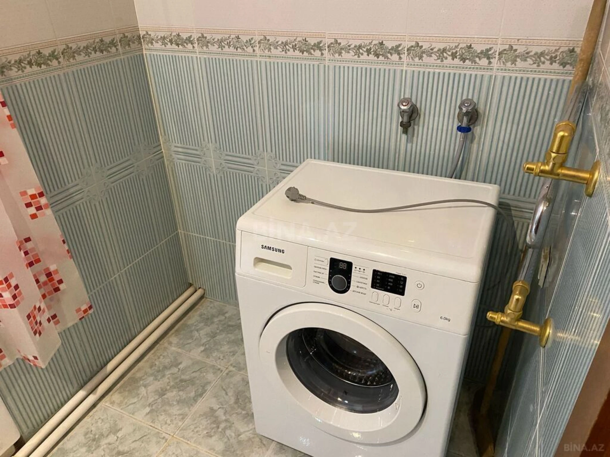Kirayə verilir 7 otaqlı mənzil 350 m²