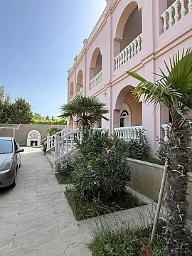 Satılır 8 otaqlı həyət evi 580 m² — Bakı, Badamdar 8 otaq 580.00 m²