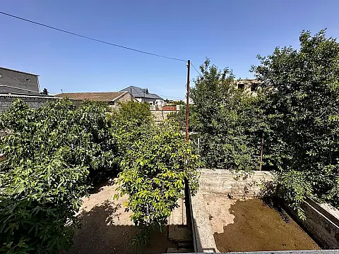 Satılır 3 otaqlı həyət evi 100 m²