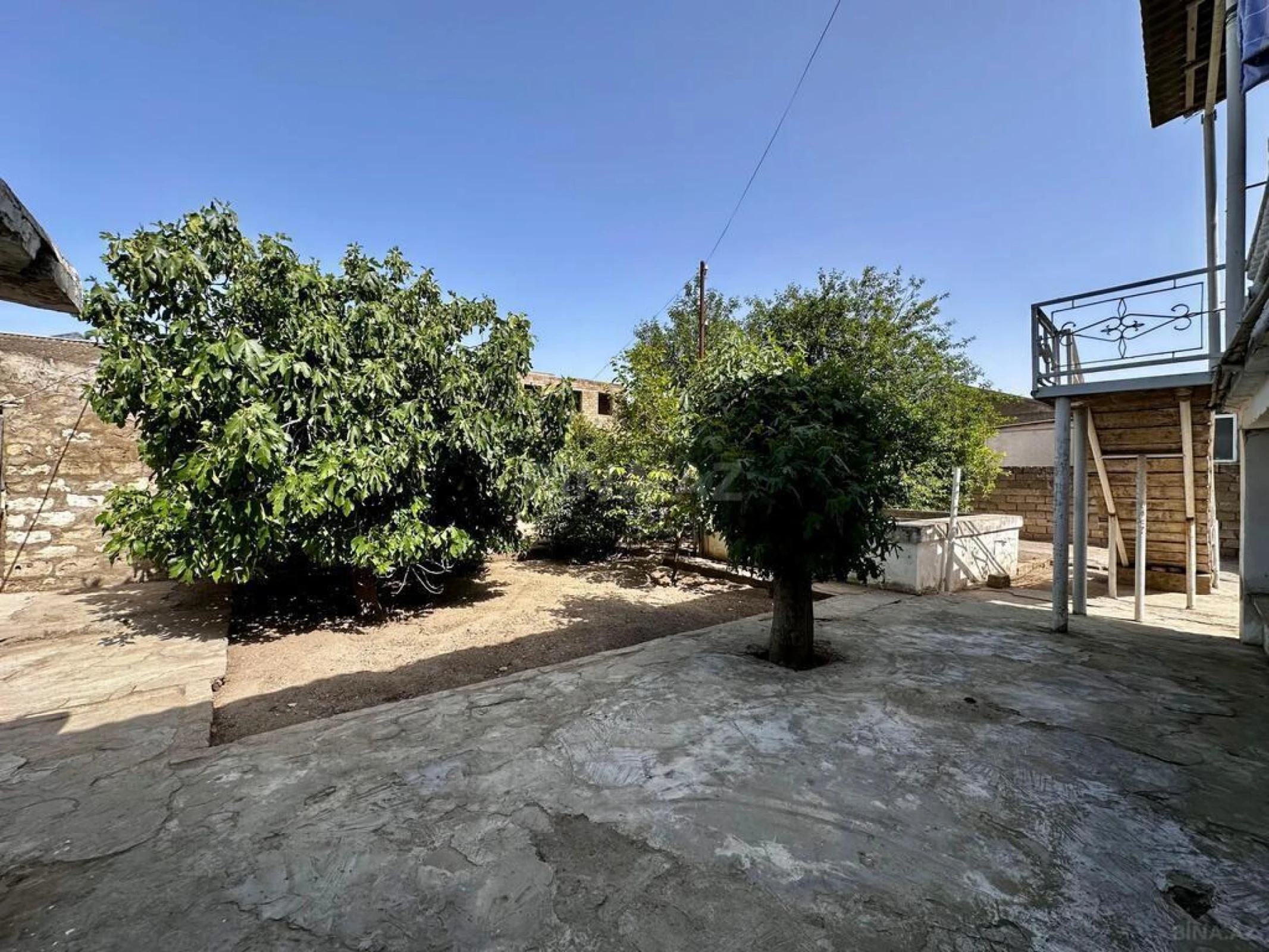 Satılır 3 otaqlı həyət evi 100 m²