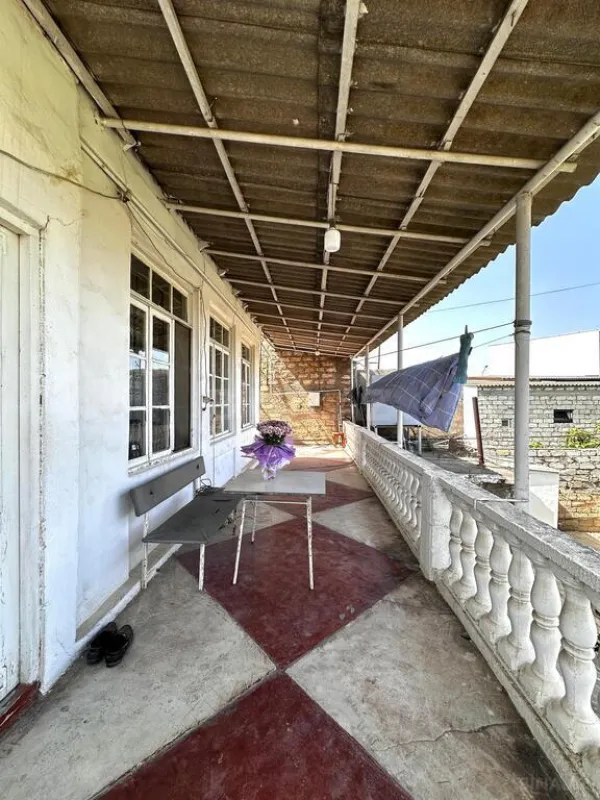 Satılır 3 otaqlı həyət evi 100 m²