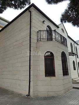 Satılır 4 otaqlı həyət evi 160 m²