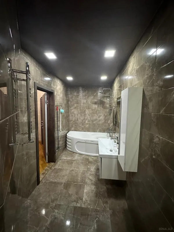 Satılır 4 otaqlı həyət evi 160 m²