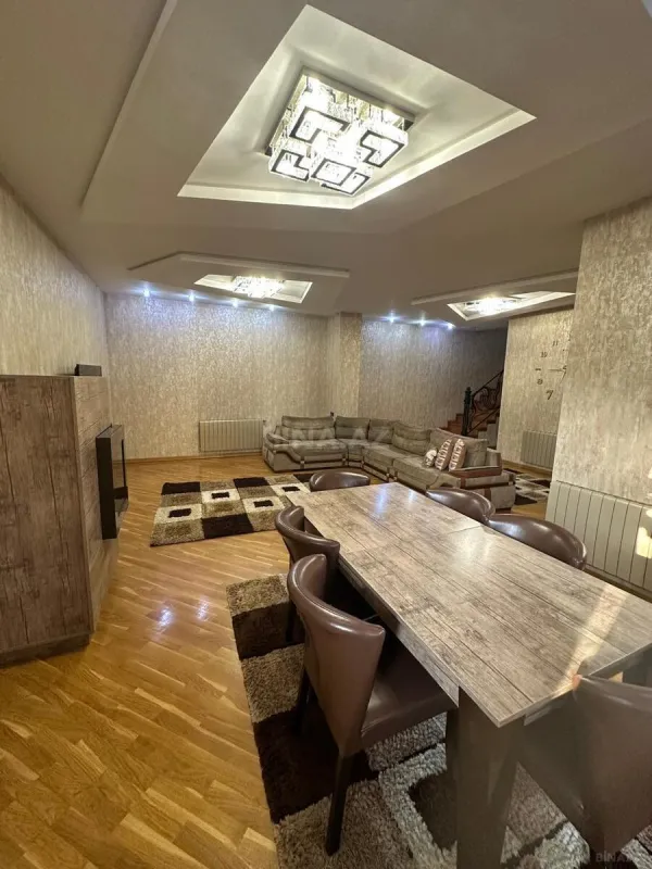 Satılır 4 otaqlı həyət evi 160 m²