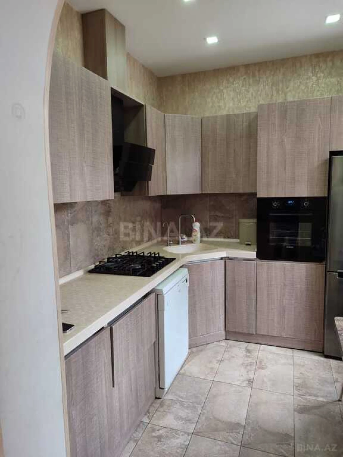 Satılır 4 otaqlı həyət evi 160 m²