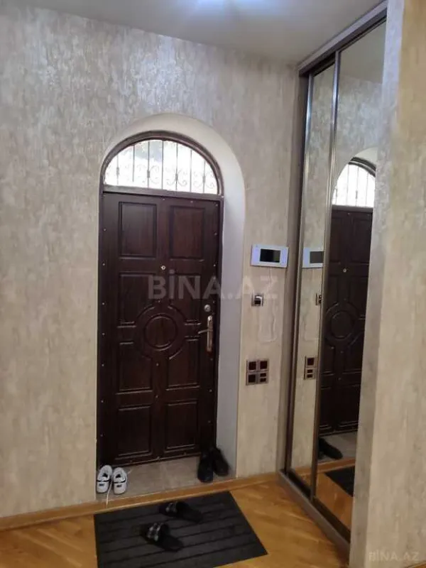 Satılır 4 otaqlı həyət evi 160 m²