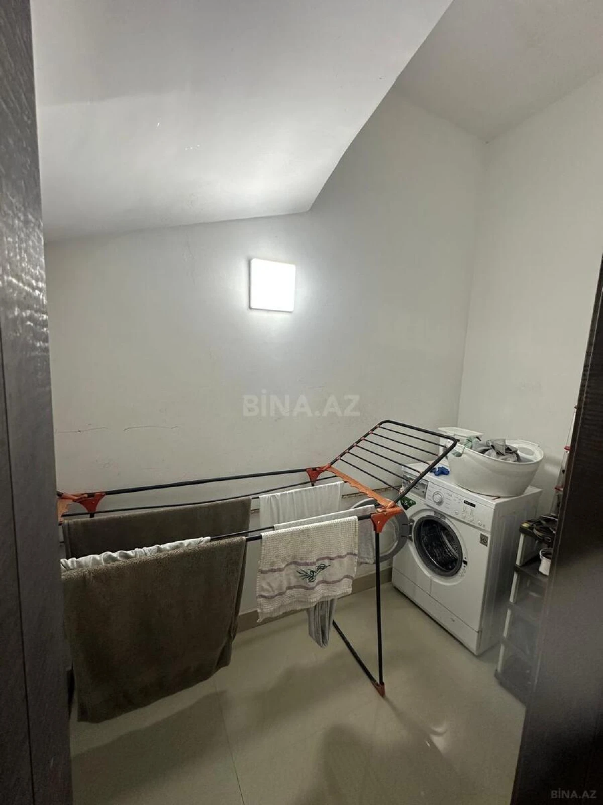 Satılır 4 otaqlı həyət evi 160 m²