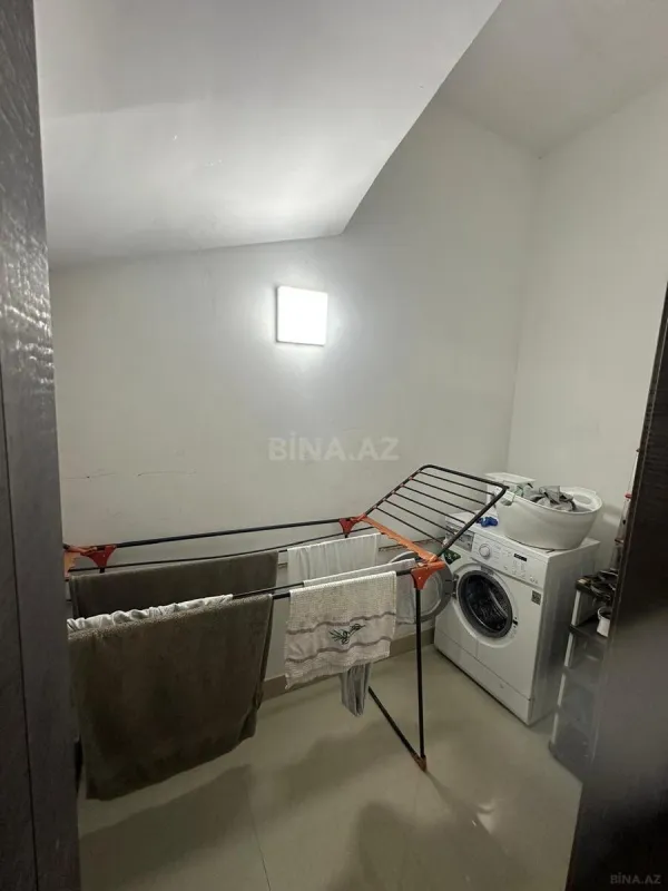 Satılır 4 otaqlı həyət evi 160 m²