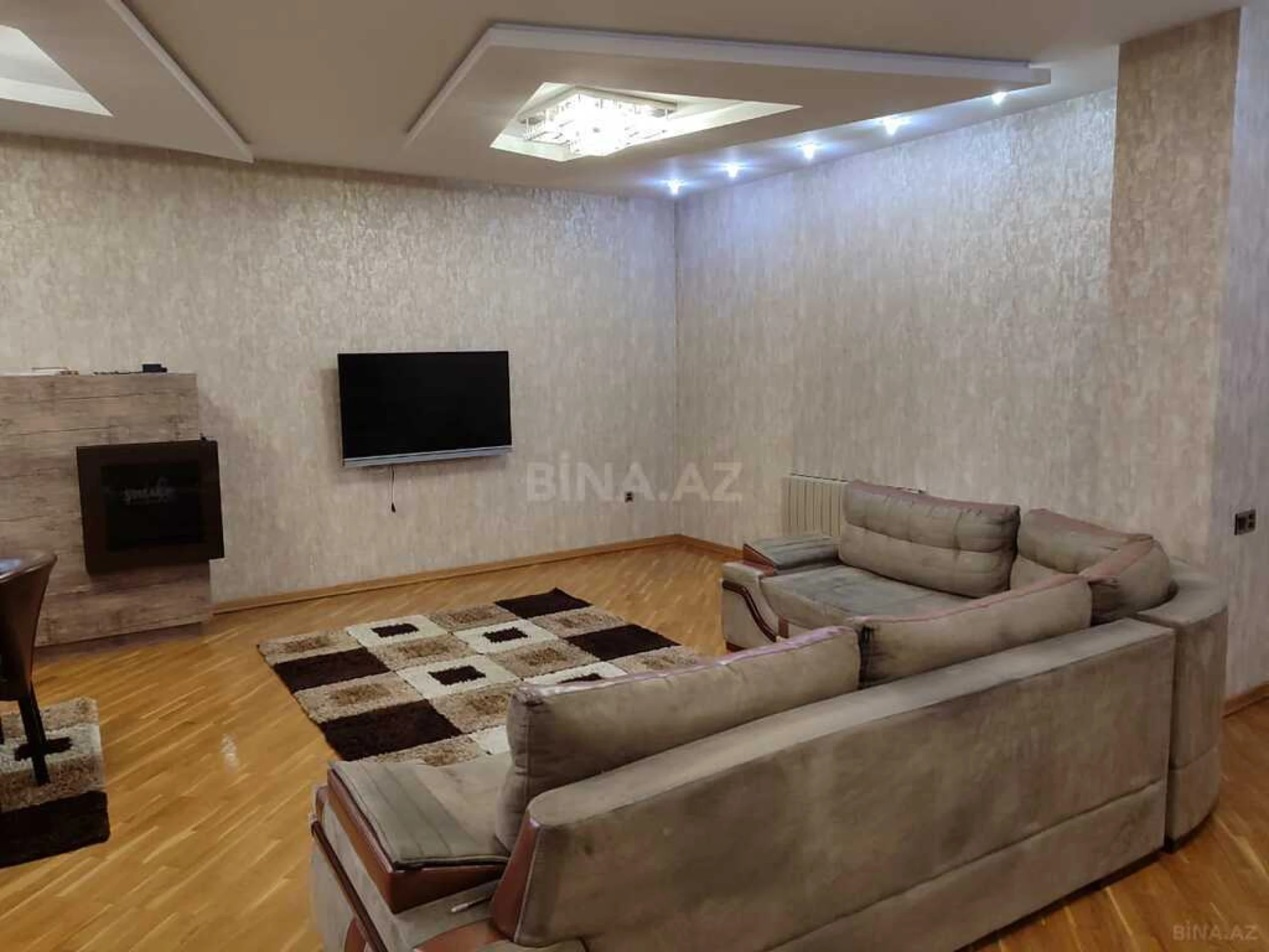 Satılır 4 otaqlı həyət evi 160 m²