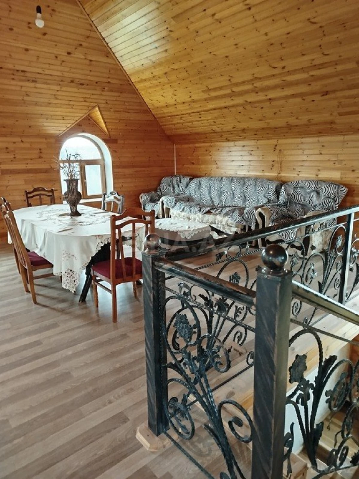 Satılır 6 otaqlı həyət evi 180 m²