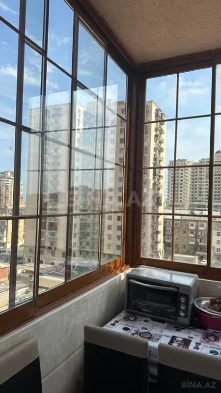 Satılır 3 otaqlı mənzil 156 m²