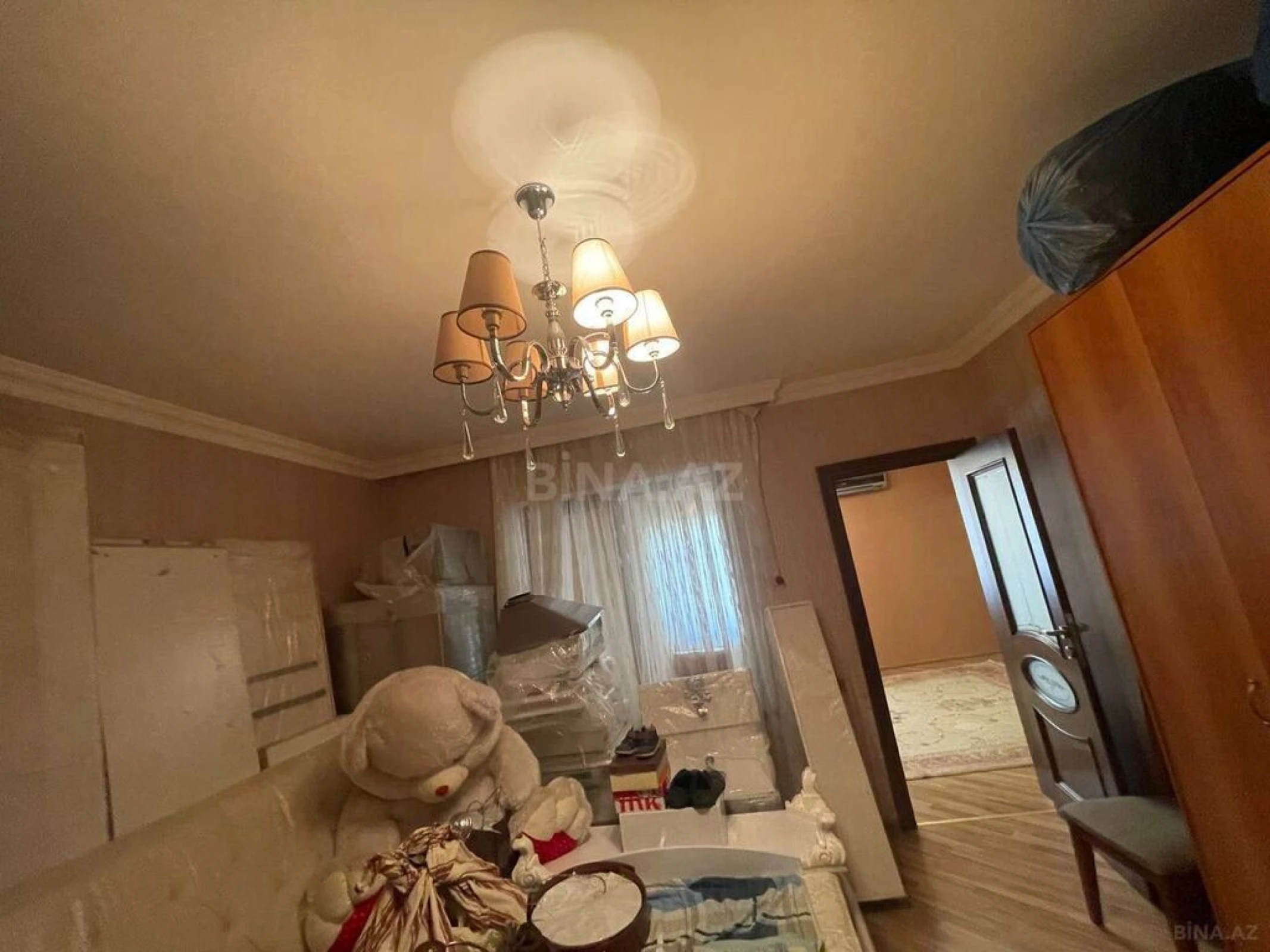Satılır 5 otaqlı həyət evi 250 m²