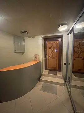 Satılır obyekt 300 m²