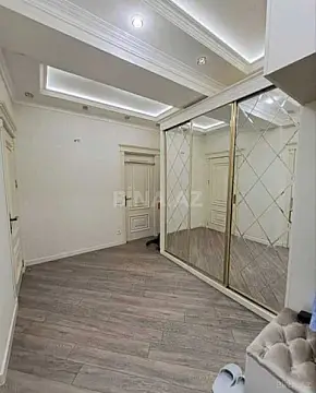 Satılır 2 otaqlı mənzil 52 m²