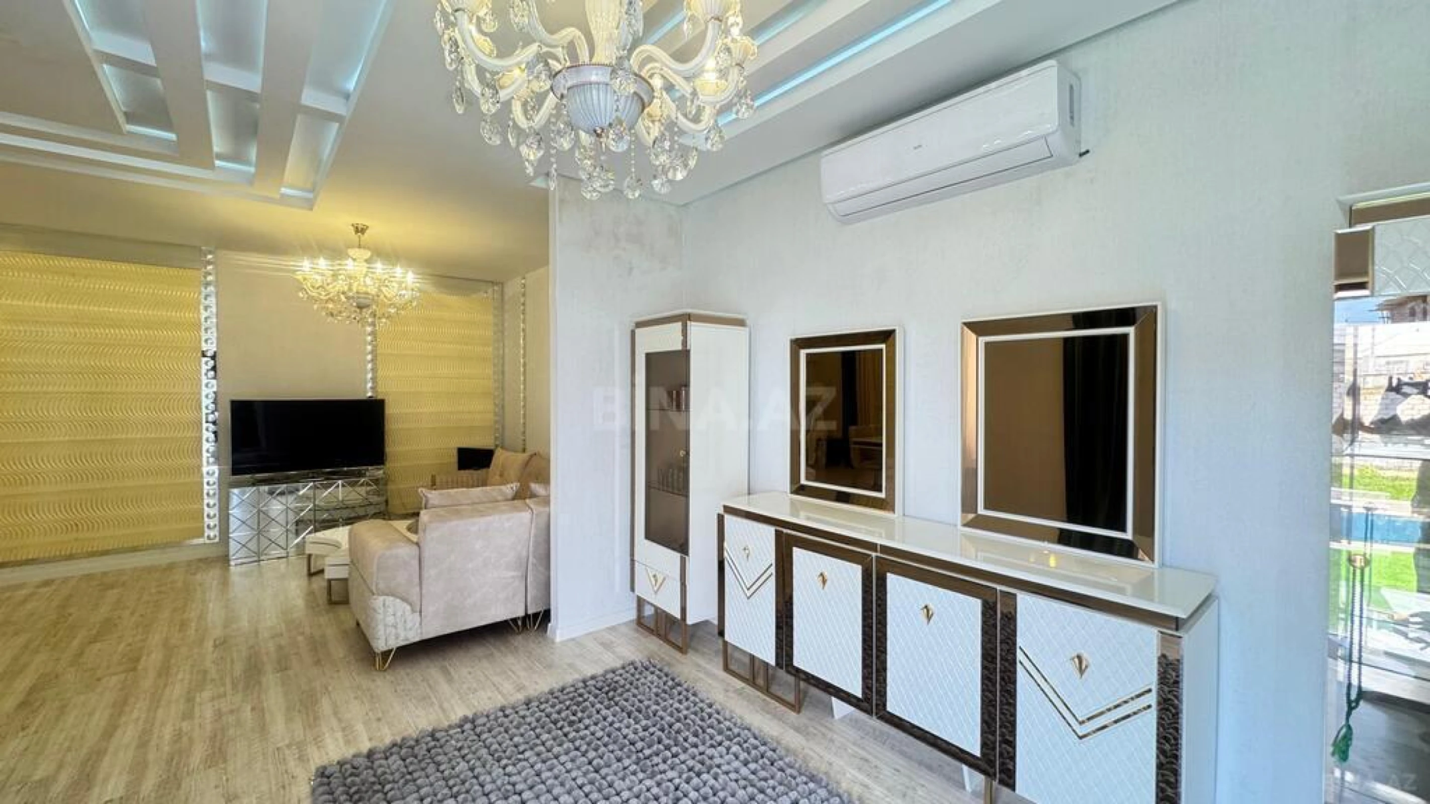Satılır 6 otaqlı həyət evi 350 m²